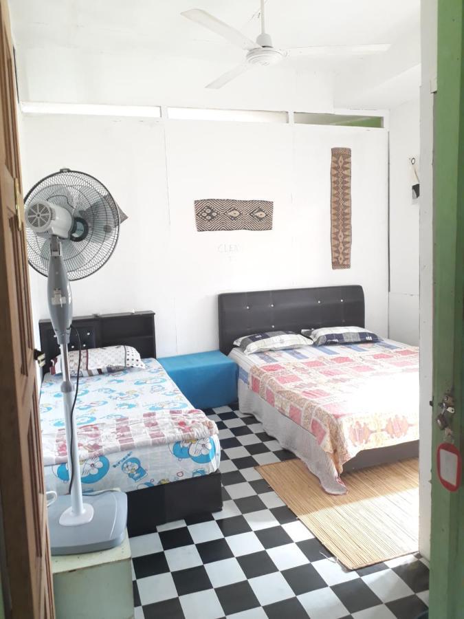 D Cave Homestay *